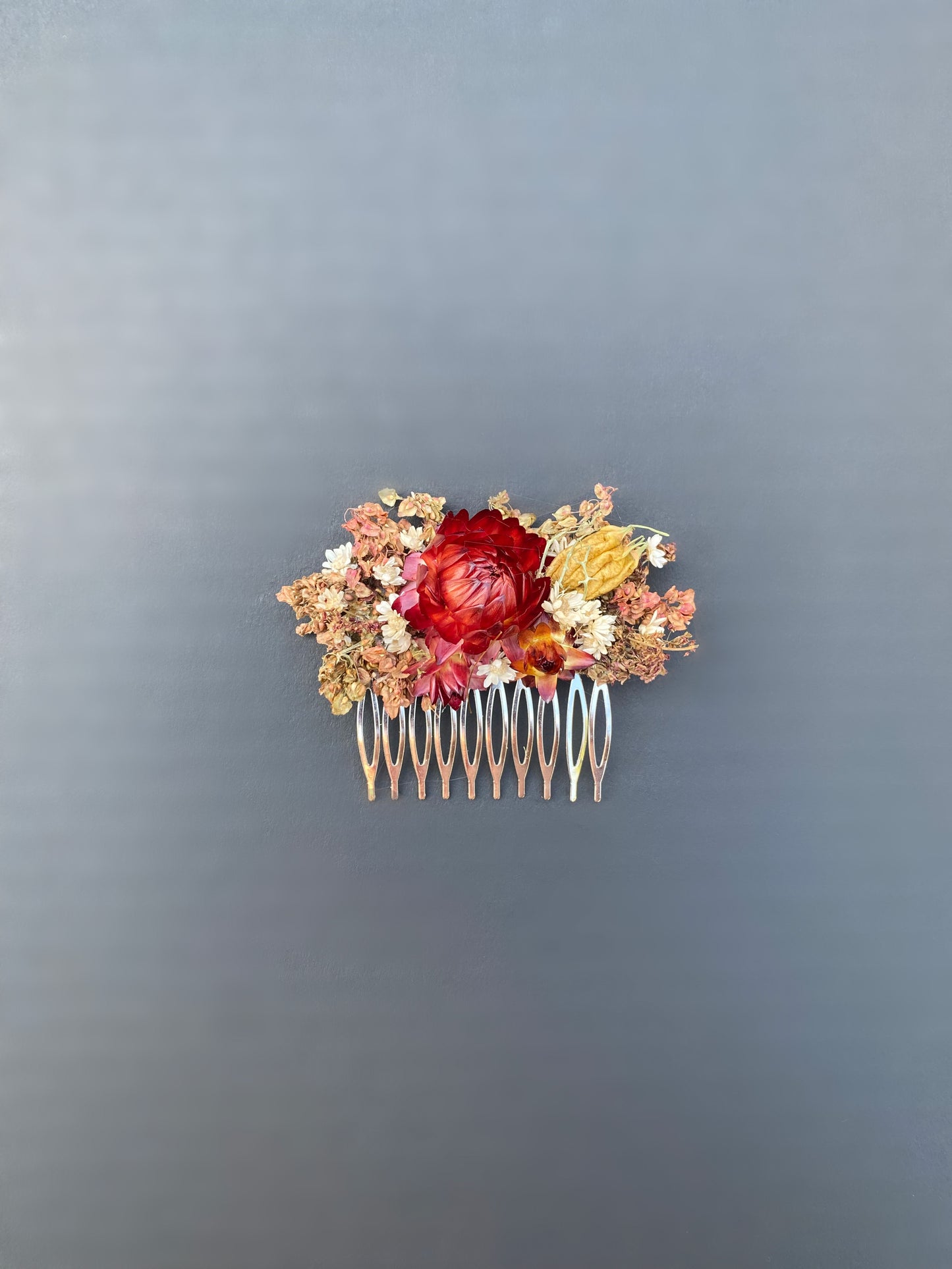 Ennui x Atirú Rouge Flower Comb