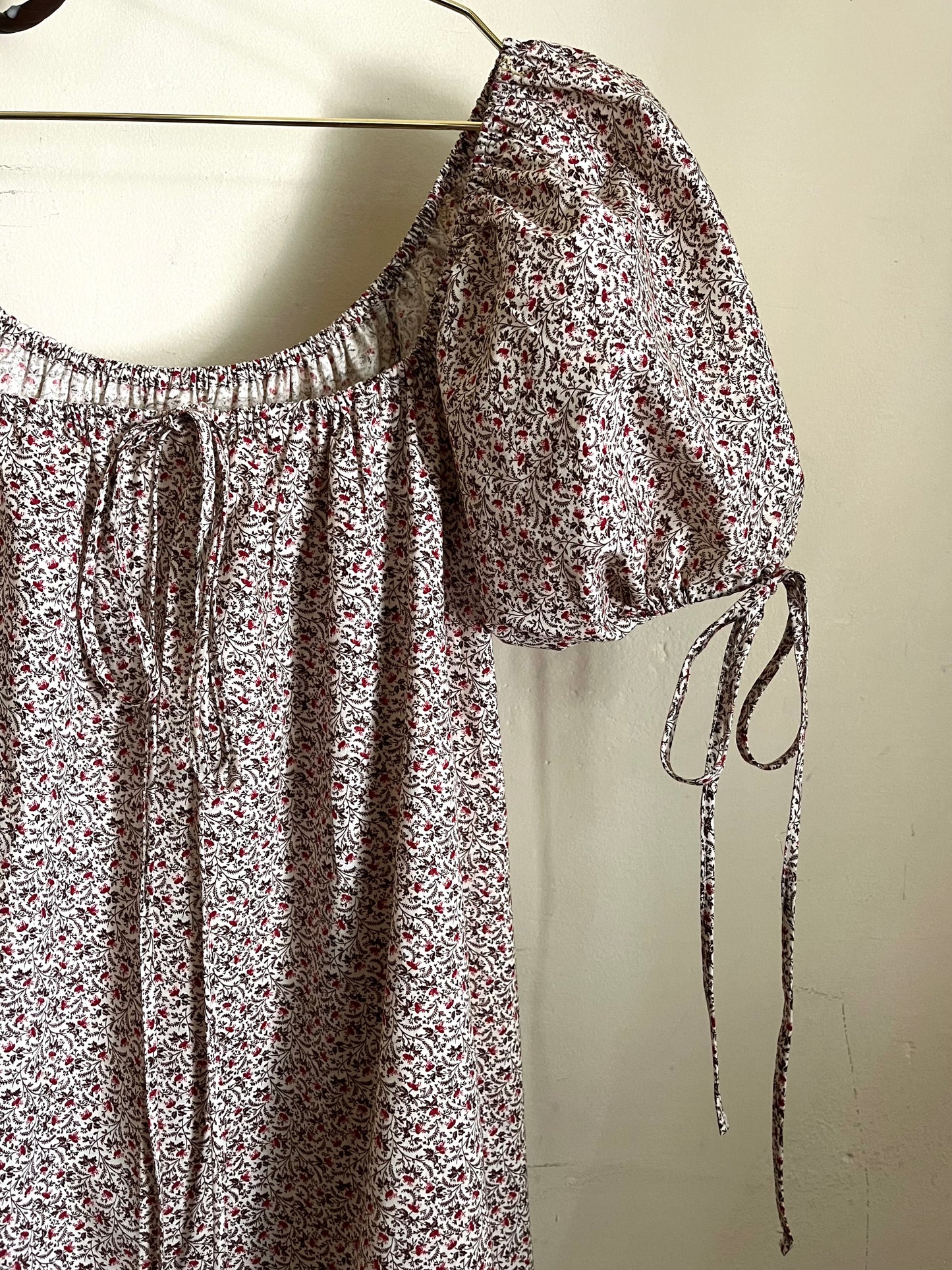 Millie Housedress in Cream Vine Floral