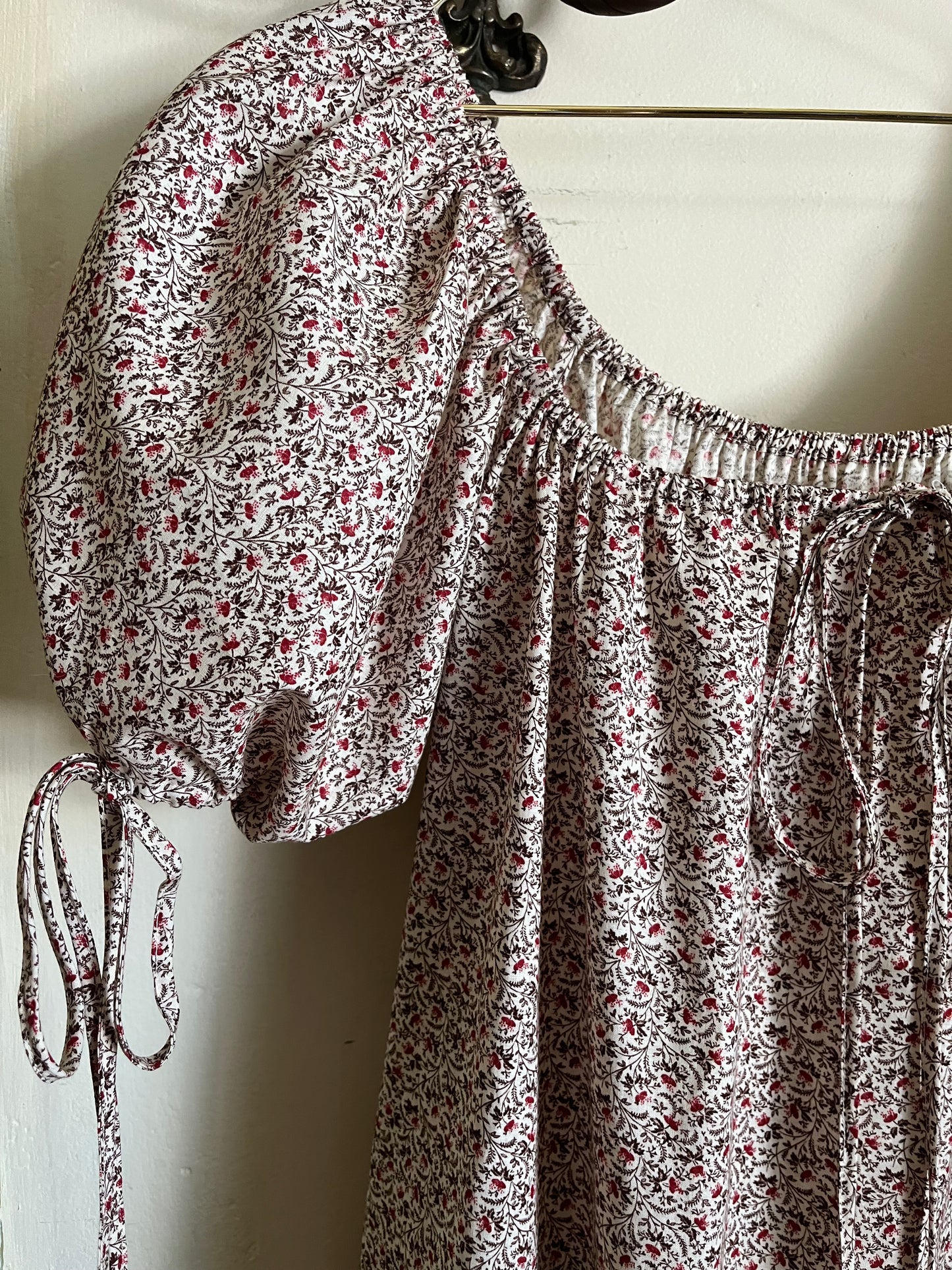 Millie Housedress in Cream Vine Floral