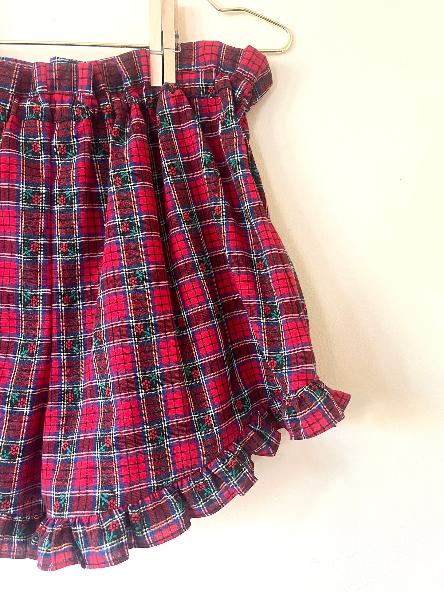 Jane Ruffle Short in Festive Plaid