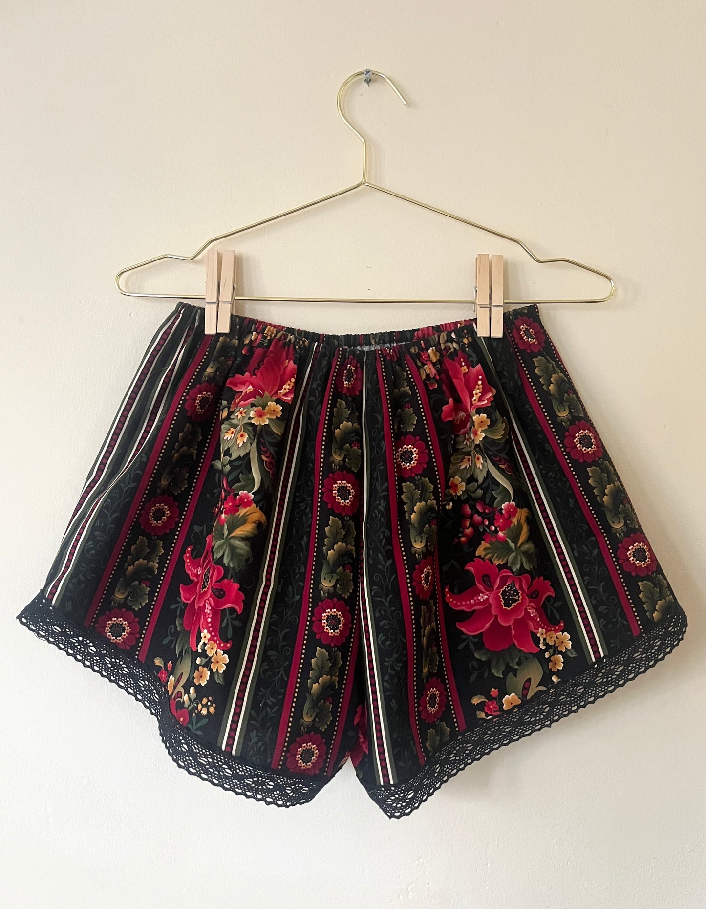 The Bloomer in Poinsettia