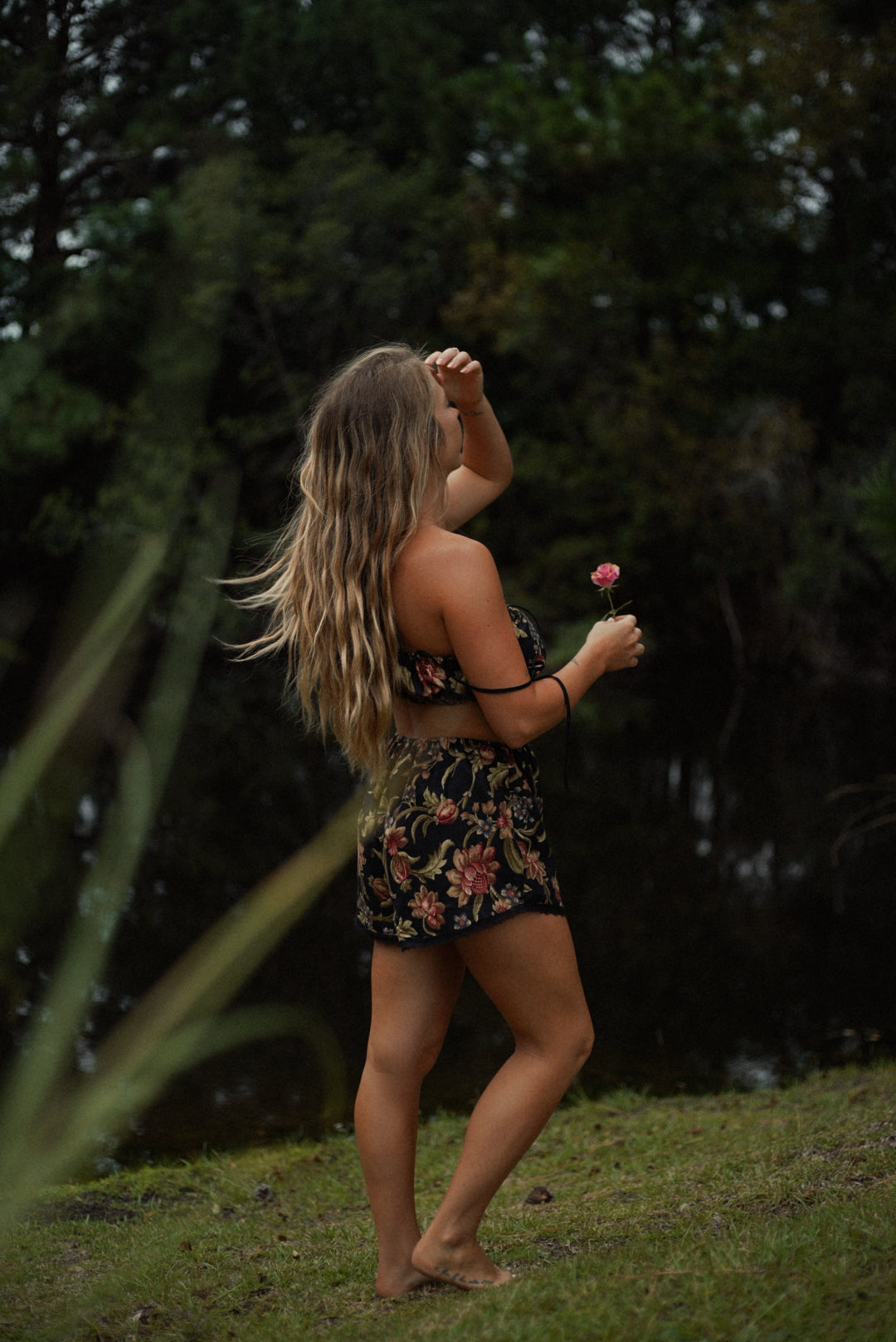 Picnic Short in Moonlit Garden