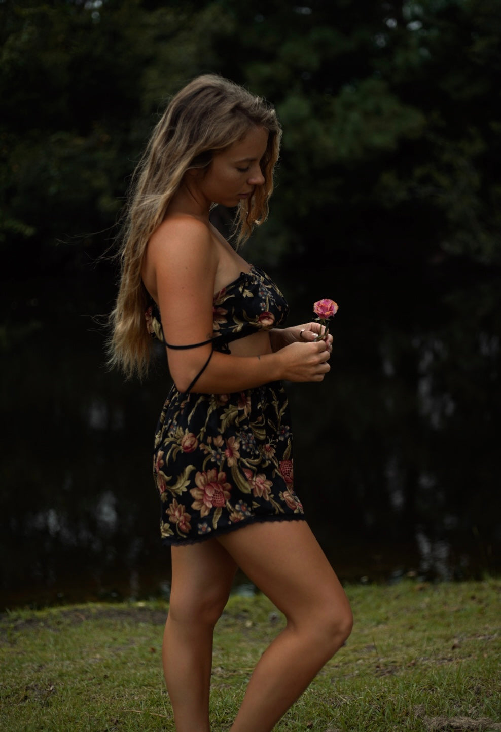 Picnic Short in Moonlit Garden