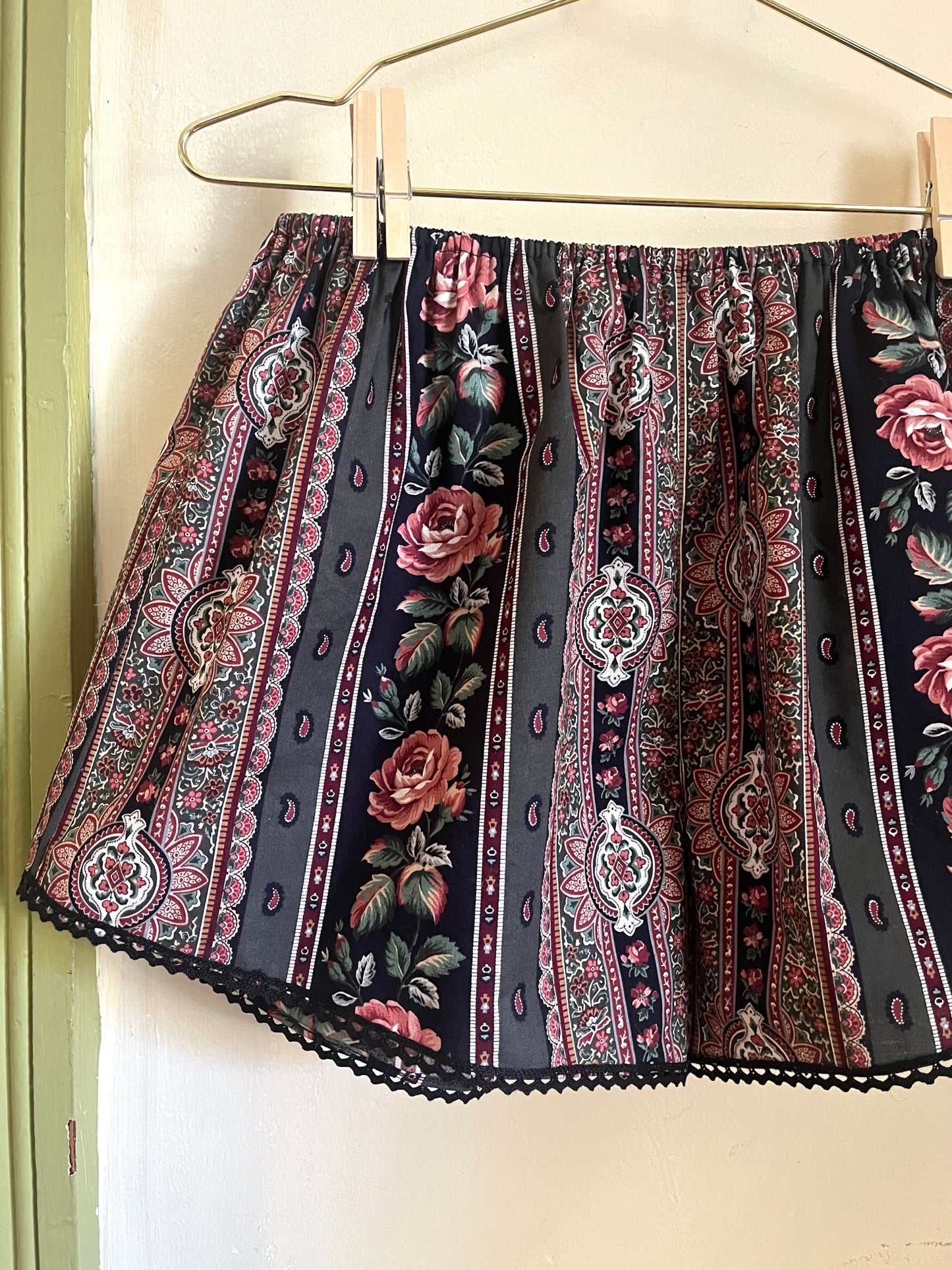 The Bloomer in Paisley Rose Stripe