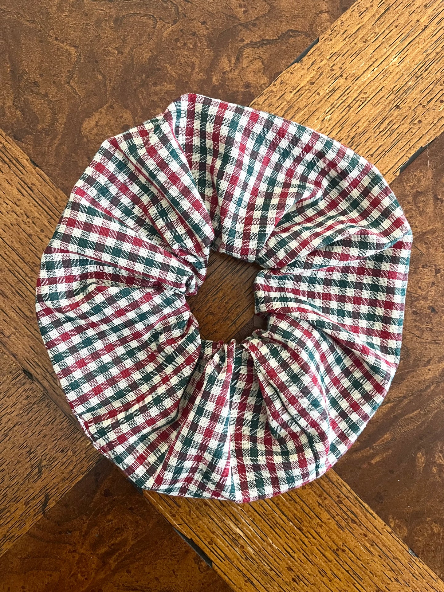 The Scrunchie in Peppermint Plaid