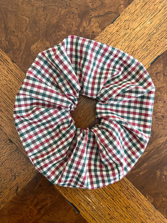 The Scrunchie in Peppermint Plaid