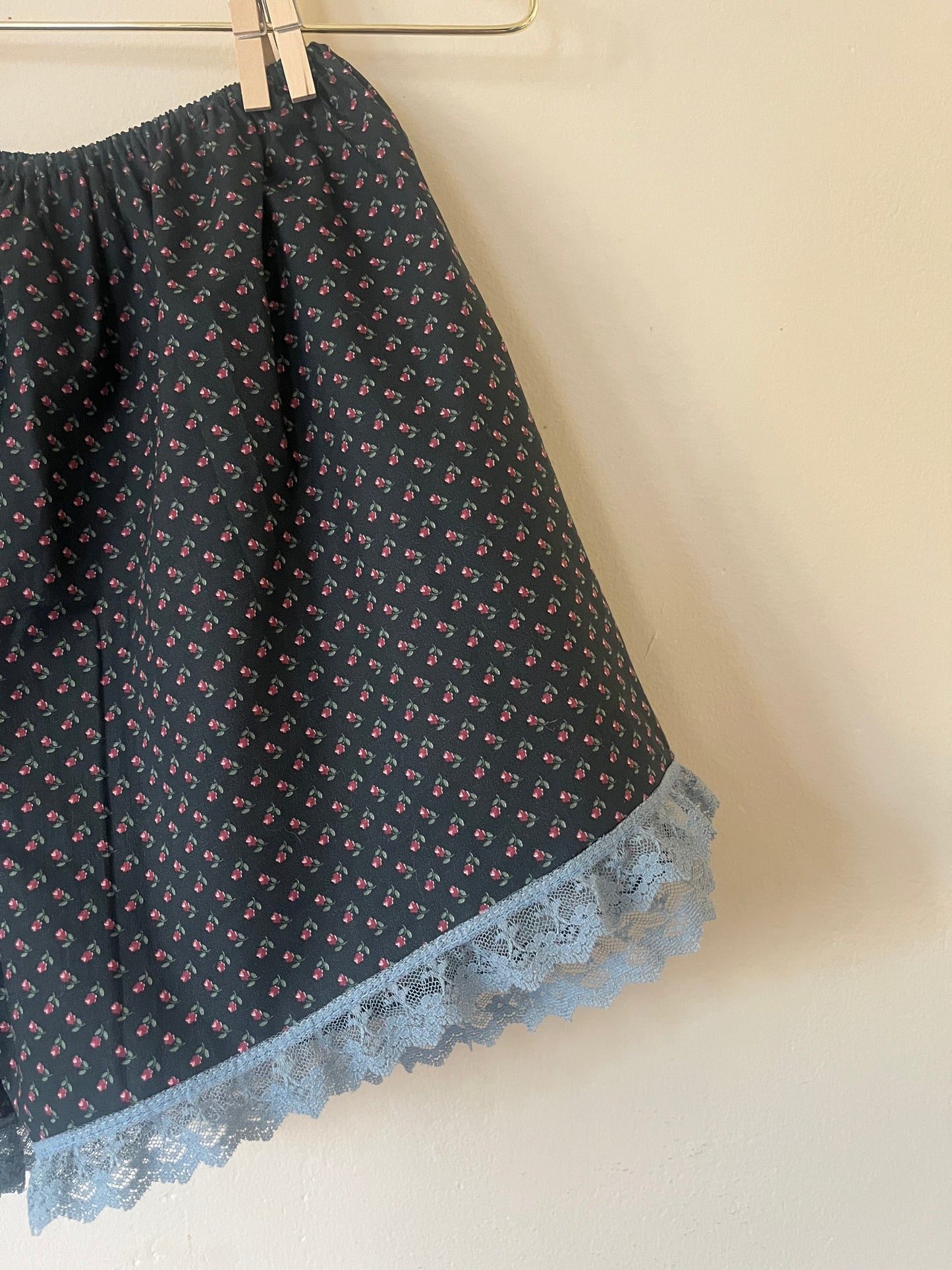 The Bloomer in Navy Fleur