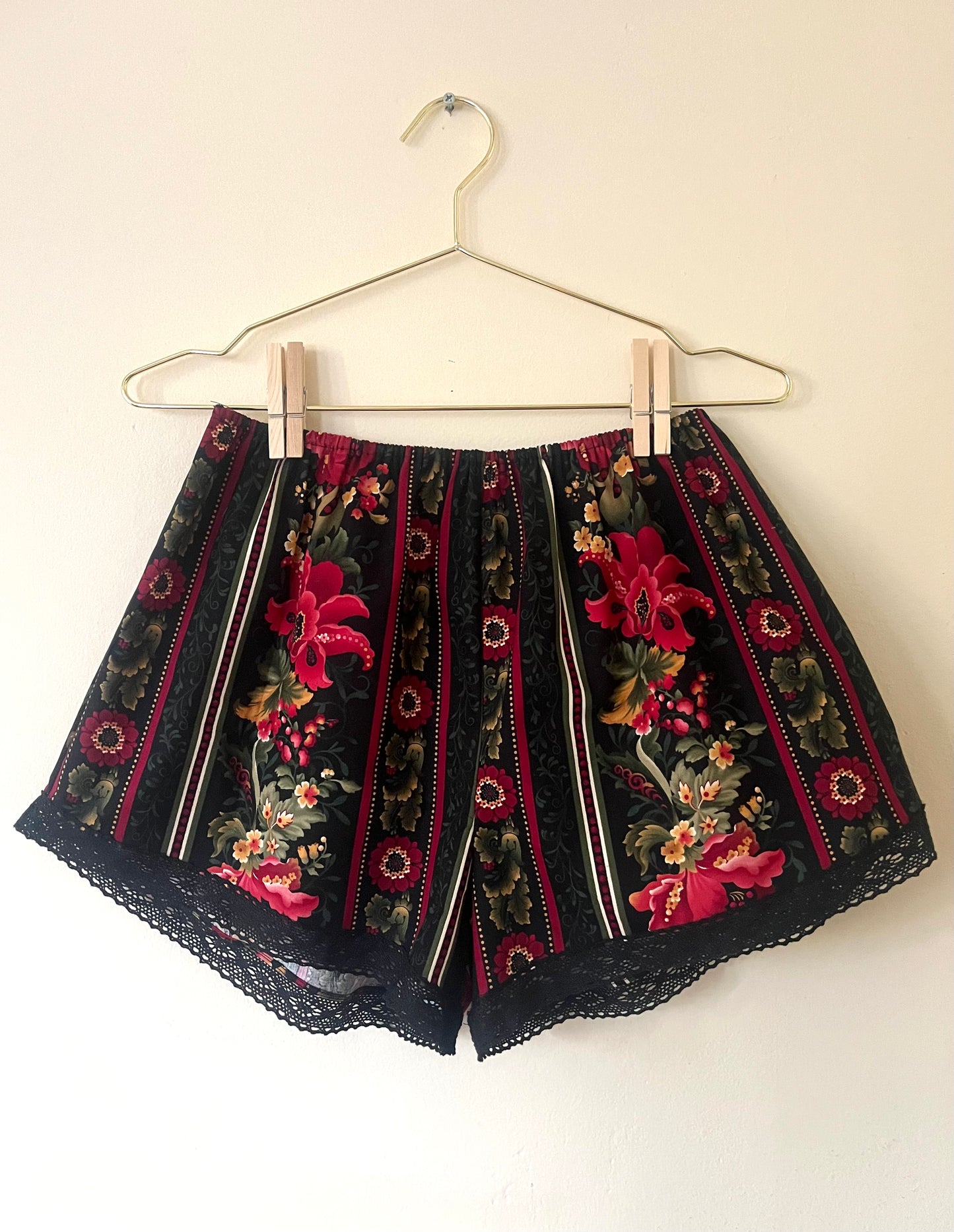 The Bloomer in Poinsettia