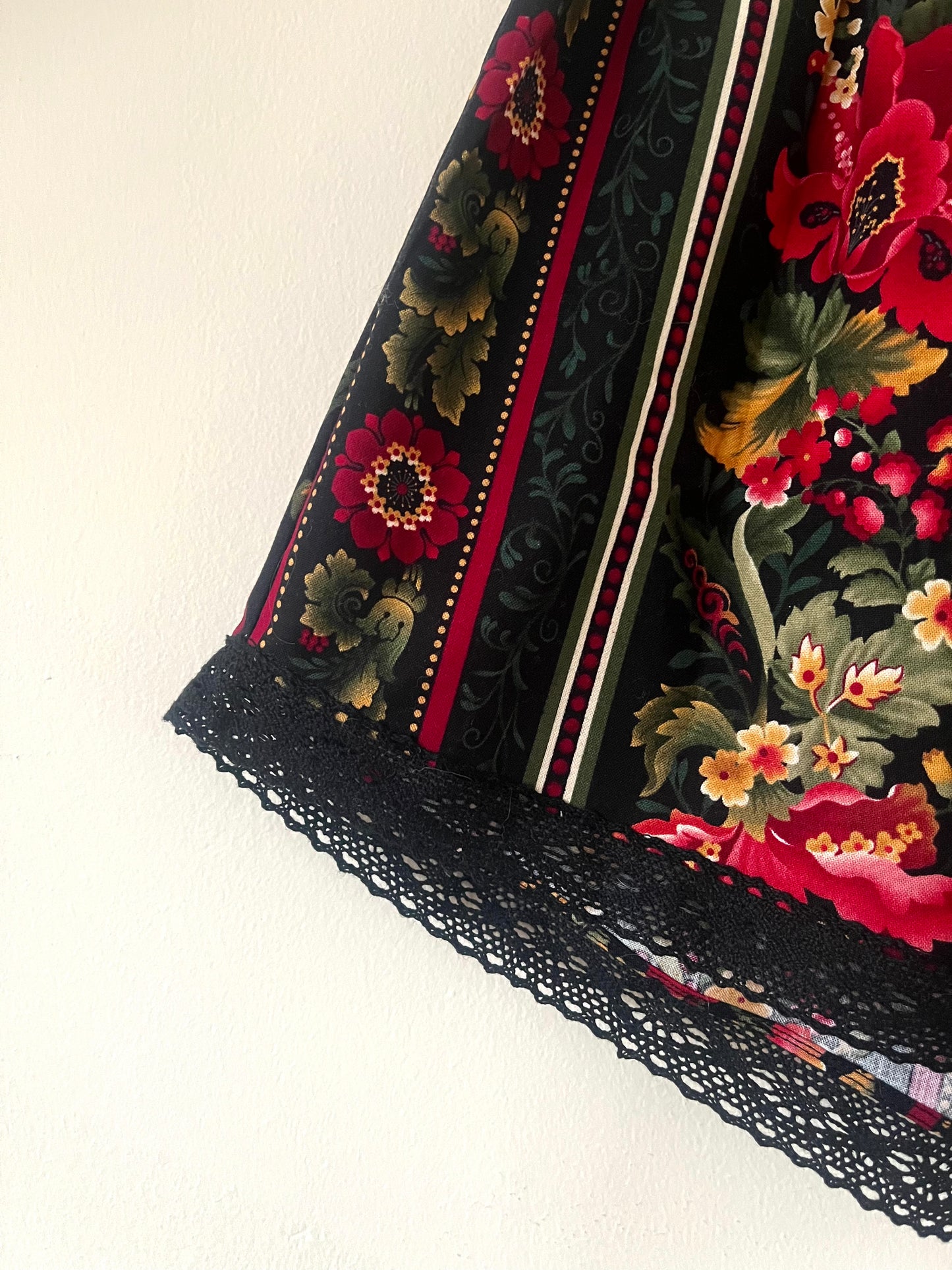 The Bloomer in Poinsettia