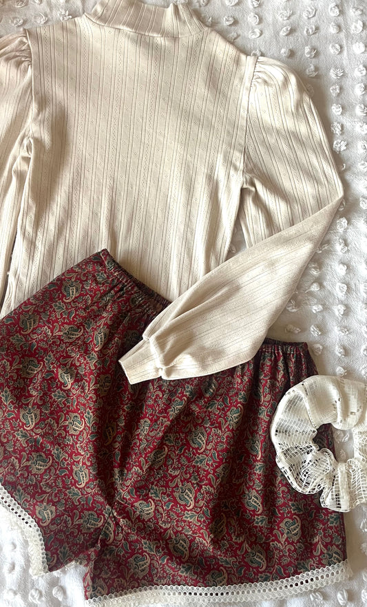 The Bloomer in Garnet Paisley