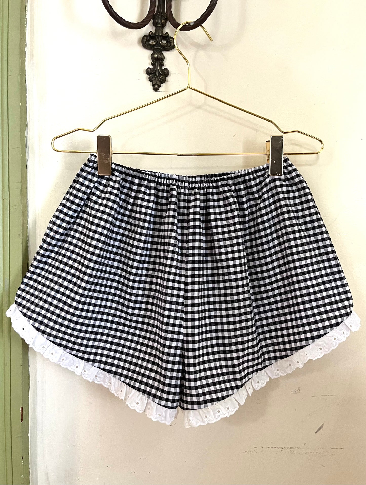 The Bloomer in Noir Gingham