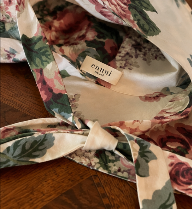 The Sun Bonnet in Garden Floral
