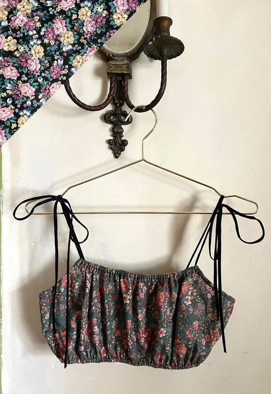 Picnic Top in Night Botanique